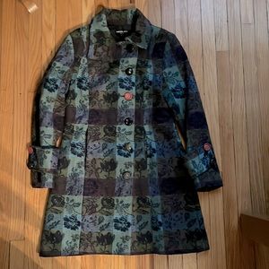 Nesplay Paris coat. Very tailored through chest and waist